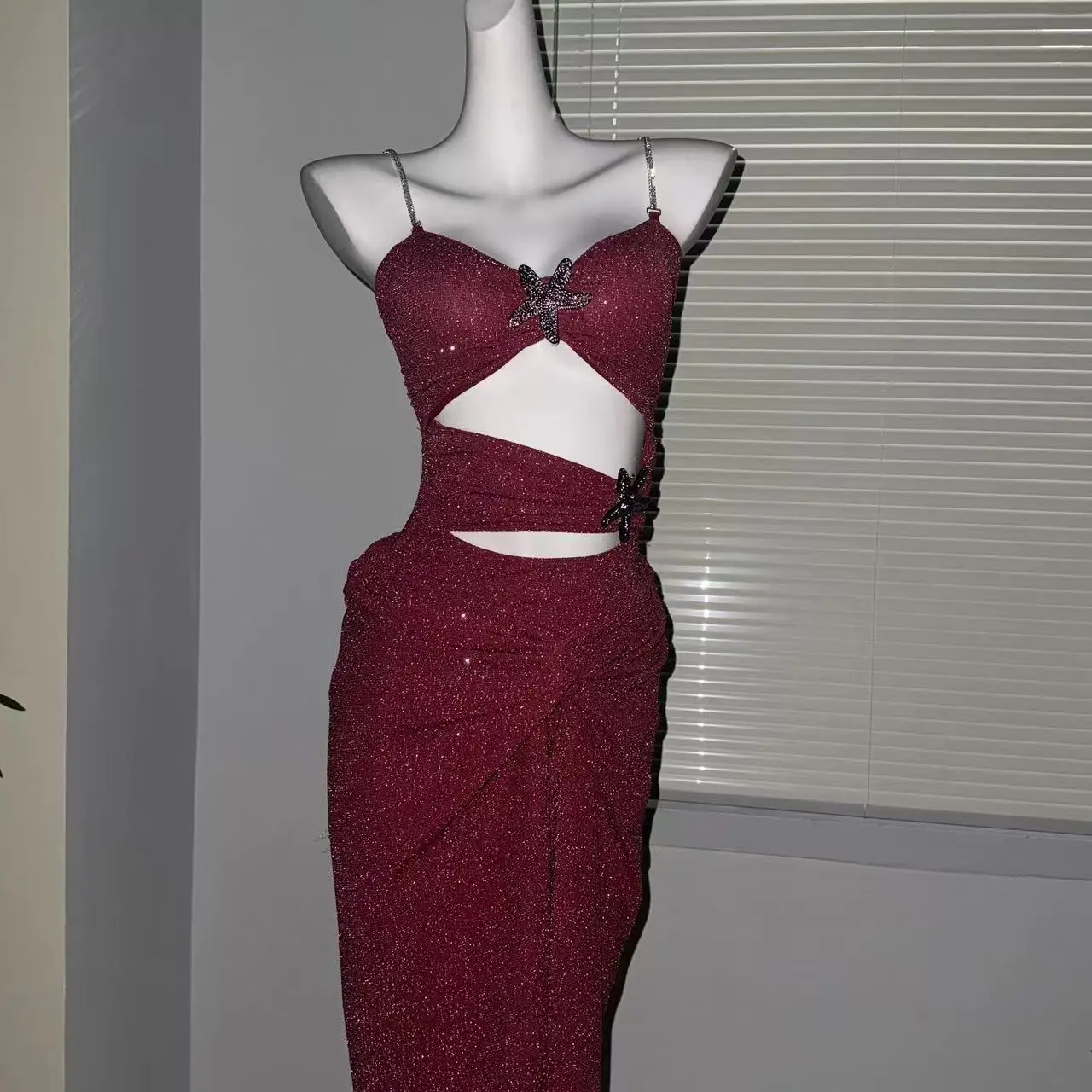 Summer Wine Red Luxury Rhinestone Slim Maxi Dress Sexy One-Piece Swimwear Beach Vacation Outfit
Summer Wine Red Luxury Rhinestone Slim Maxi Dress Sexy One-Piece Swimwear Beach Vacation Outfit