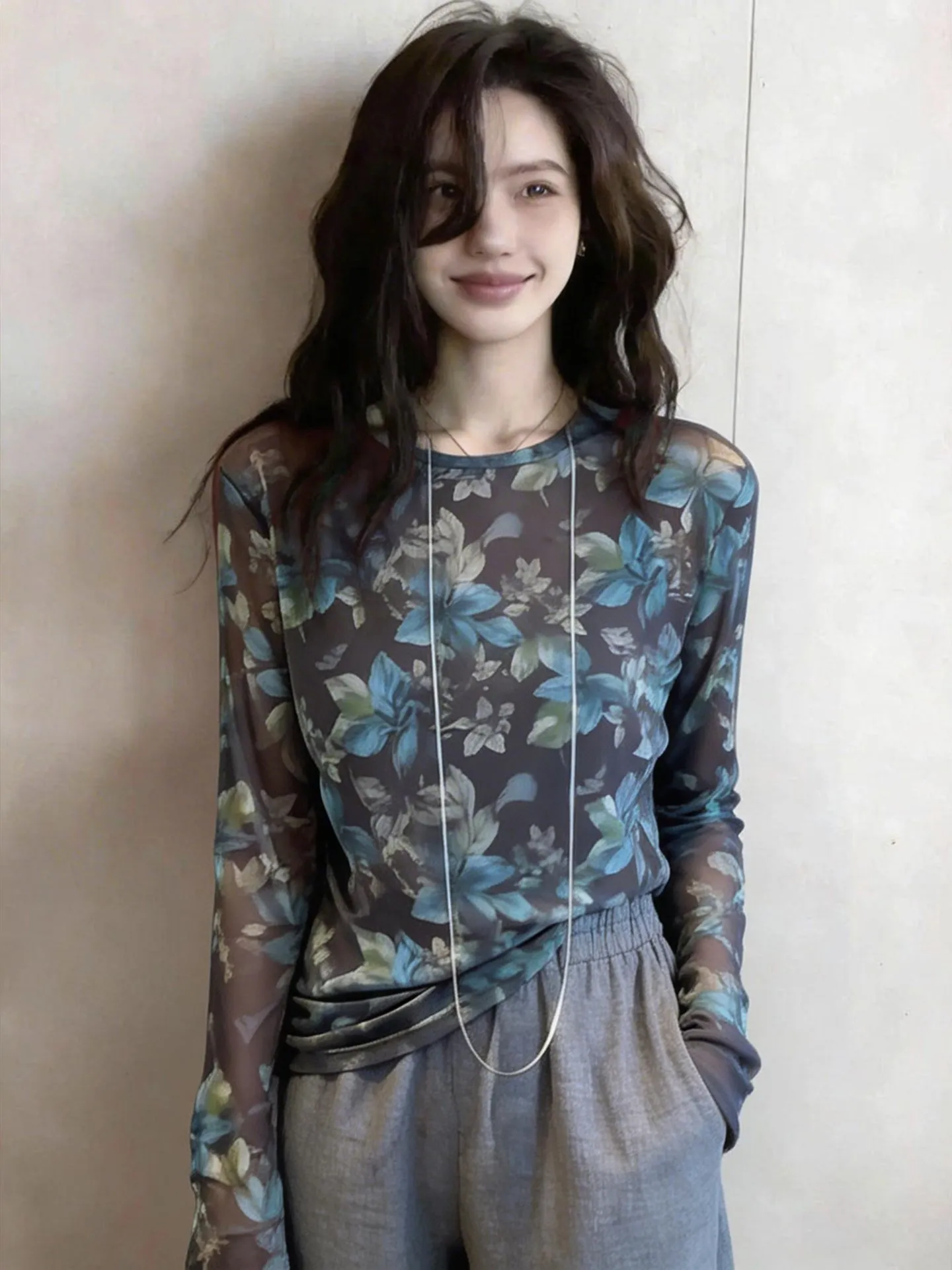 Fashionable Long Sleeve Printed T-Shirt Women's Commuter Style Sun Protection Top High Waist Straight Cut Summer Essential
Fashionable Long Sleeve Printed T-Shirt Women's Commuter Style Sun Protection Top High Waist Straight Cut Summer Essential
