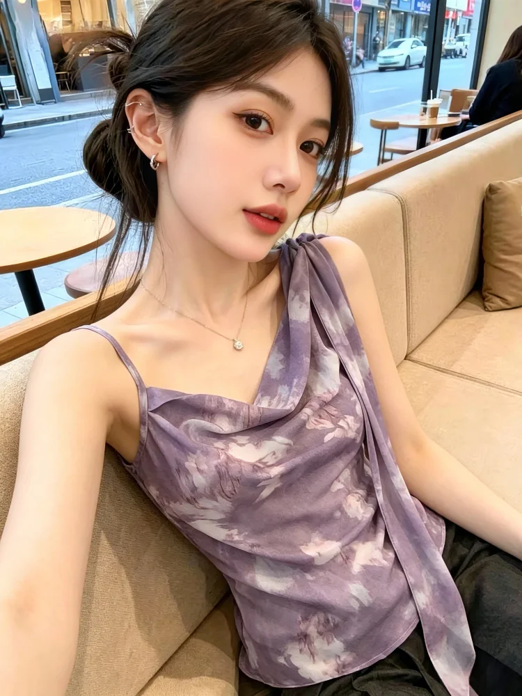 Unique Beautiful Pure Desire Sash Swing Neck Sleeveless Halter Vest Women's Summer New Style Slim Fit Commute Artistic Short Top
Unique Beautiful Pure Desire Sash Swing Neck Sleeveless Halter Vest Women's Summer New Style Slim Fit Commute Artistic Short Top