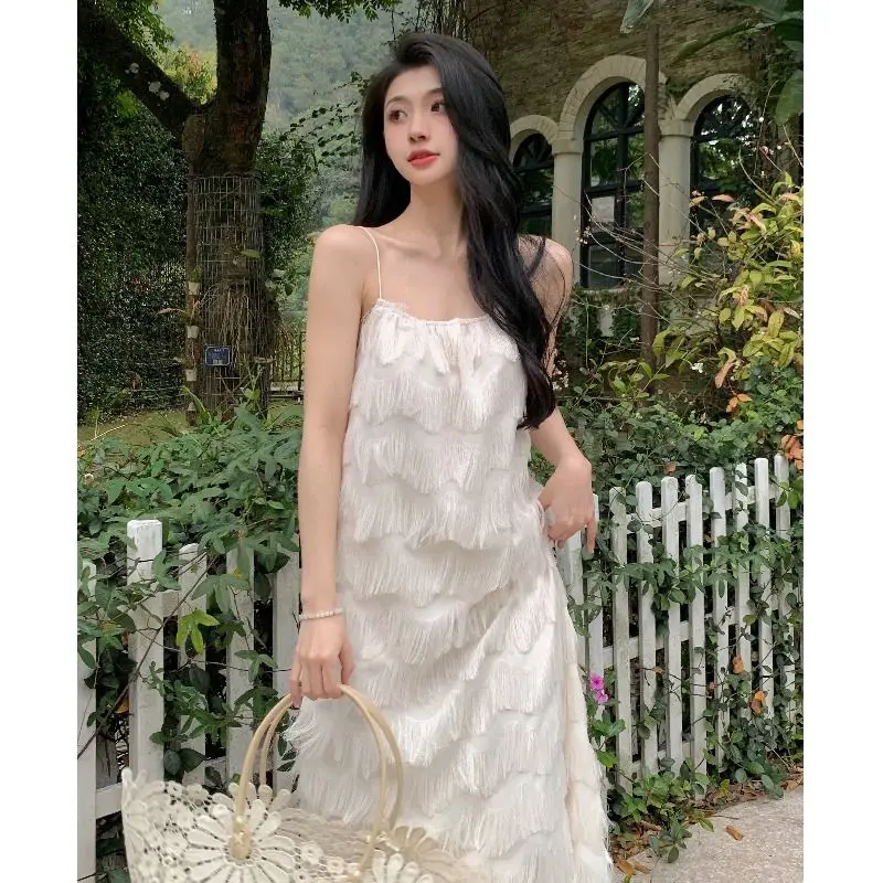 Tassel White Loose Camisole Long Dress Women Fairycore Sweet Backless Halter Dress Summer Chic Gentle Banquet Party Streetwear
Tassel White Loose Camisole Long Dress Women Fairycore Sweet Backless Halter Dress Summer Chic Gentle Banquet Party Streetwear