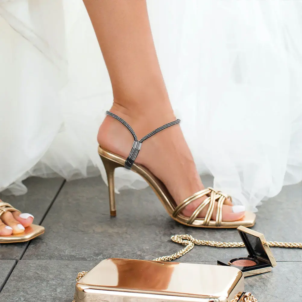 Комплект из 4 декоративных ремешков для туфель на высоком каблуке, эластичные фиксаторы со стразами, противоскользящие опоры для женской обуви, надежные аксессуары
Комплект из 4 декоративных ремешков для туфель на высоком каблуке, эластичные фиксаторы со стразами, противоскользящие опоры для женской обуви, надежные аксессуары