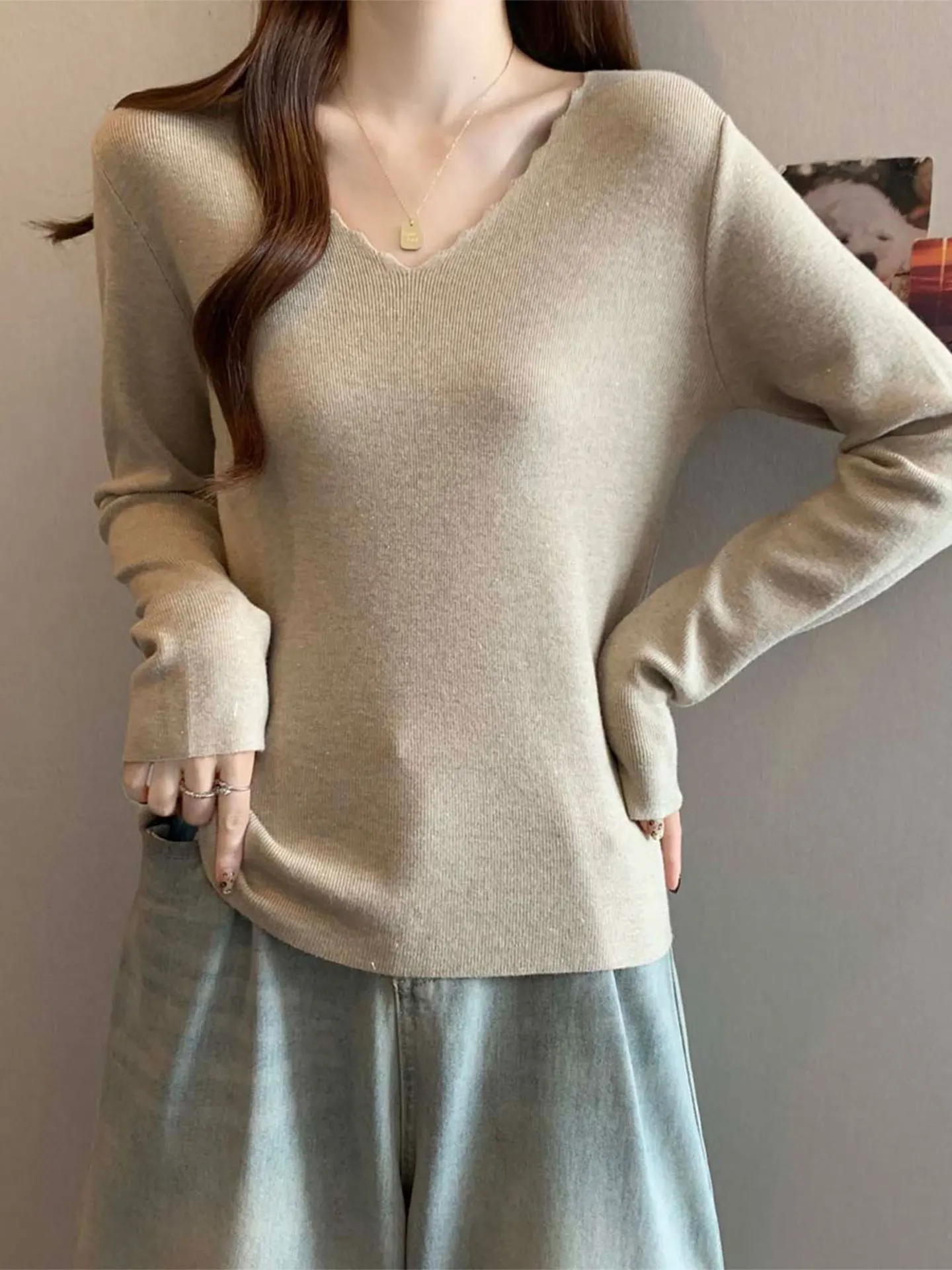 Уникальный красивый вязаный свитер V-Ne Long Sve больших размеров для похудения, повседневная мягкая полиэфирная ткань для женщин
Уникальный красивый вязаный свитер V-Ne Long Sve больших размеров для похудения, повседневная мягкая полиэфирная ткань для женщин