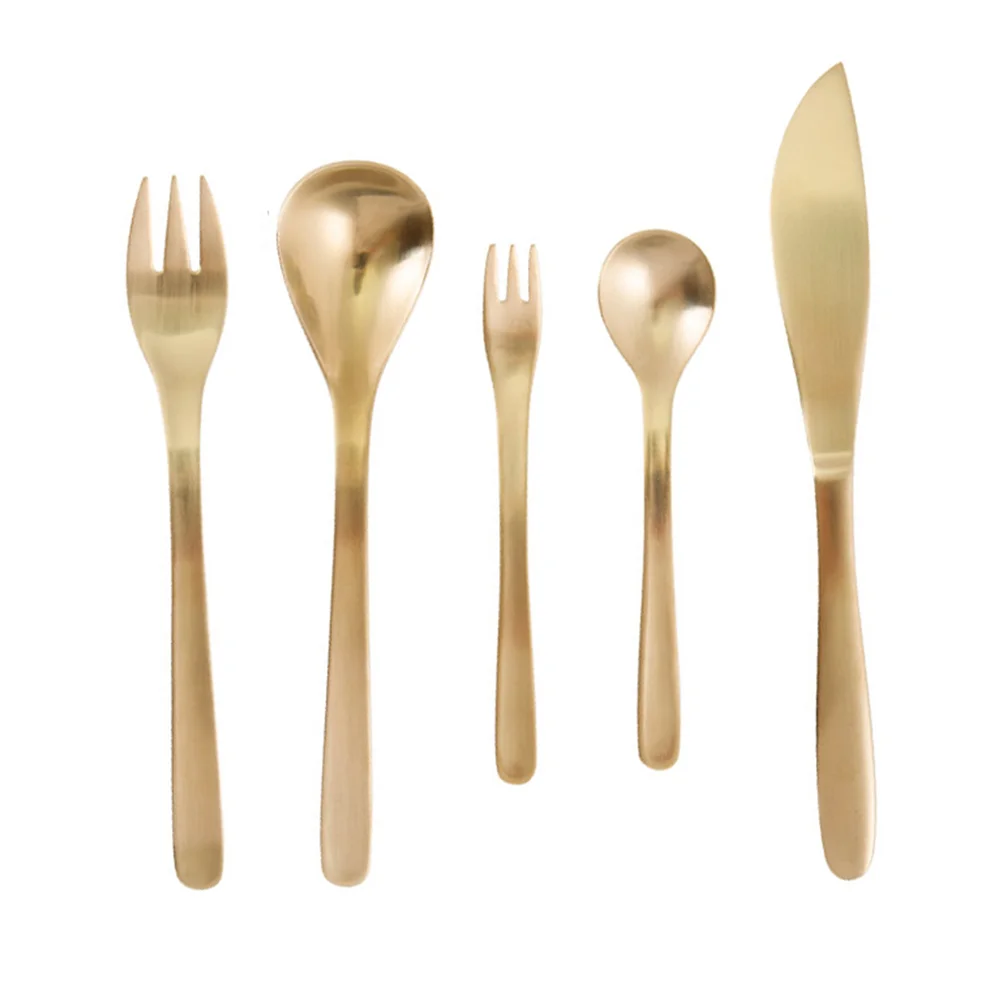 5pcs Western Tableware Elegant Gold Cutlery Set Western Dinner Serving Utensils Kitchen Tableware Set
5pcs Western Tableware Elegant Gold Cutlery Set Western Dinner Serving Utensils Kitchen Tableware Set