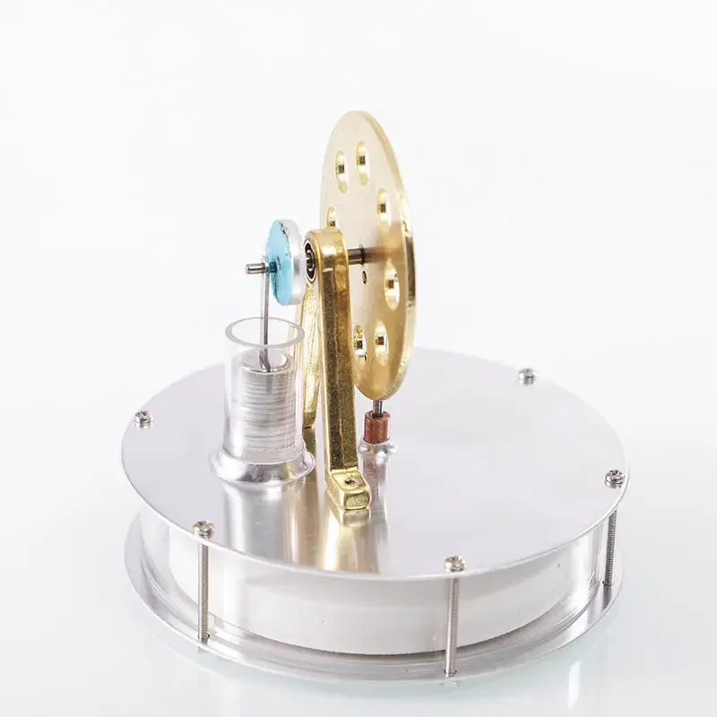 Luoqiao Stirling low-temperature steam engine engine driven by boiling water physical experimental model toy invention
Luoqiao Stirling low-temperature steam engine engine driven by boiling water physical experimental model toy invention