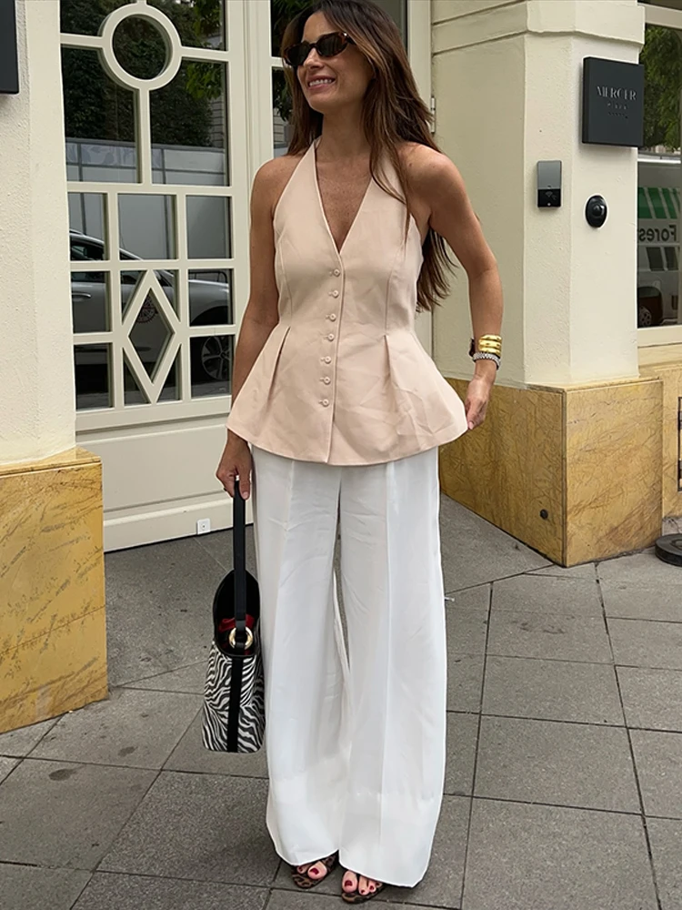 Halter Waist Cinching Top Pants Suits Women Elegant V-neck Sleeveless Button Tops High Waist Wide Leg Trousers Chic Ladies Suits
Halter Waist Cinching Top Pants Suits Women Elegant V-neck Sleeveless Button Tops High Waist Wide Leg Trousers Chic Ladies Suits