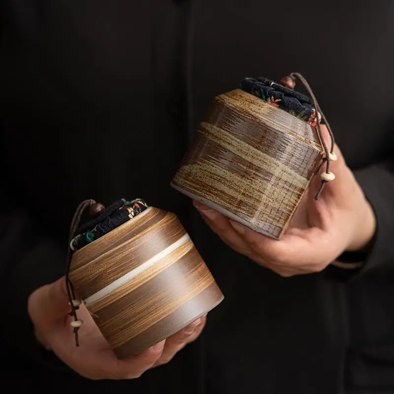Japanese Coarse Ceramic Tea Canister Home Decoration Tea Storage Box Kung Fu Tea Set Coffee Sugar Nuts Food Storage Container
Japanese Coarse Ceramic Tea Canister Home Decoration Tea Storage Box Kung Fu Tea Set Coffee Sugar Nuts Food Storage Container