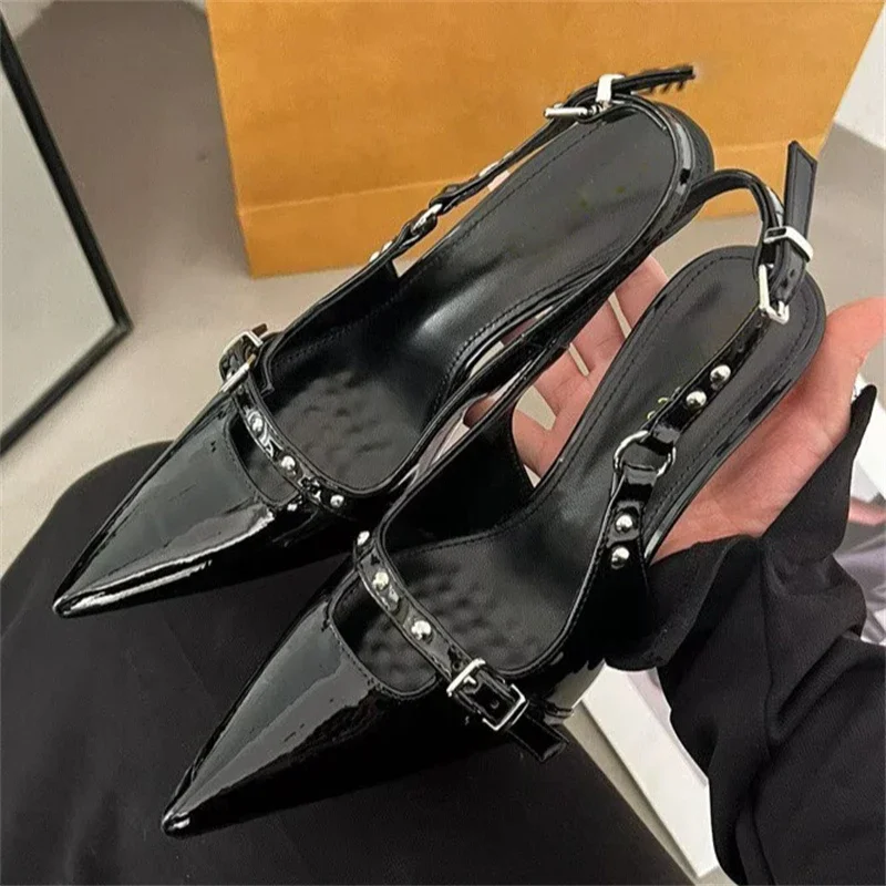 Туфли-лодочки Aneikeh из лакированной кожи с заклепками, дизайнерские, с узким ремешком, черные, на высоком каблуке, с острым носком, для вечеринок
Туфли-лодочки Aneikeh из лакированной кожи с заклепками, дизайнерские, с узким ремешком, черные, на высоком каблуке, с острым носком, для вечеринок