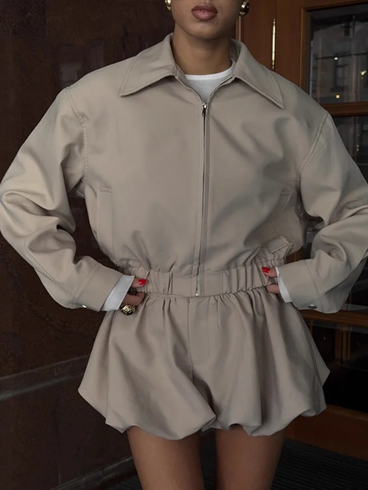 HH женский весенний модный элегантный однотонный повседневный свободный короткий универсальный комплект из двух предметов с длинными рукавами и лацканами на молнии
HH женский весенний модный элегантный однотонный повседневный свободный короткий универсальный комплект из двух предметов с длинными рукавами и лацканами на молнии