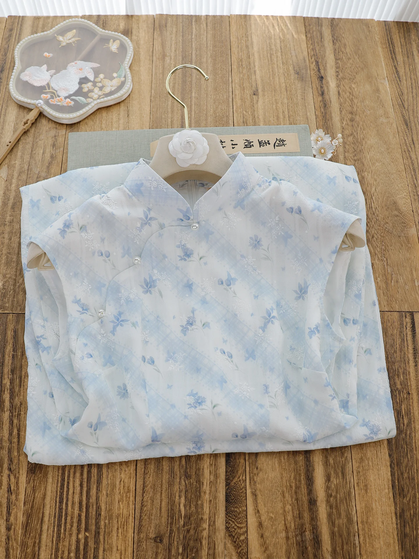 Artistic Blue Floral Women's Long Dress Moon Tooth Sleeve Daily Wear Polyester Fiber Low Slit Spring Summer New
Artistic Blue Floral Women's Long Dress Moon Tooth Sleeve Daily Wear Polyester Fiber Low Slit Spring Summer New
