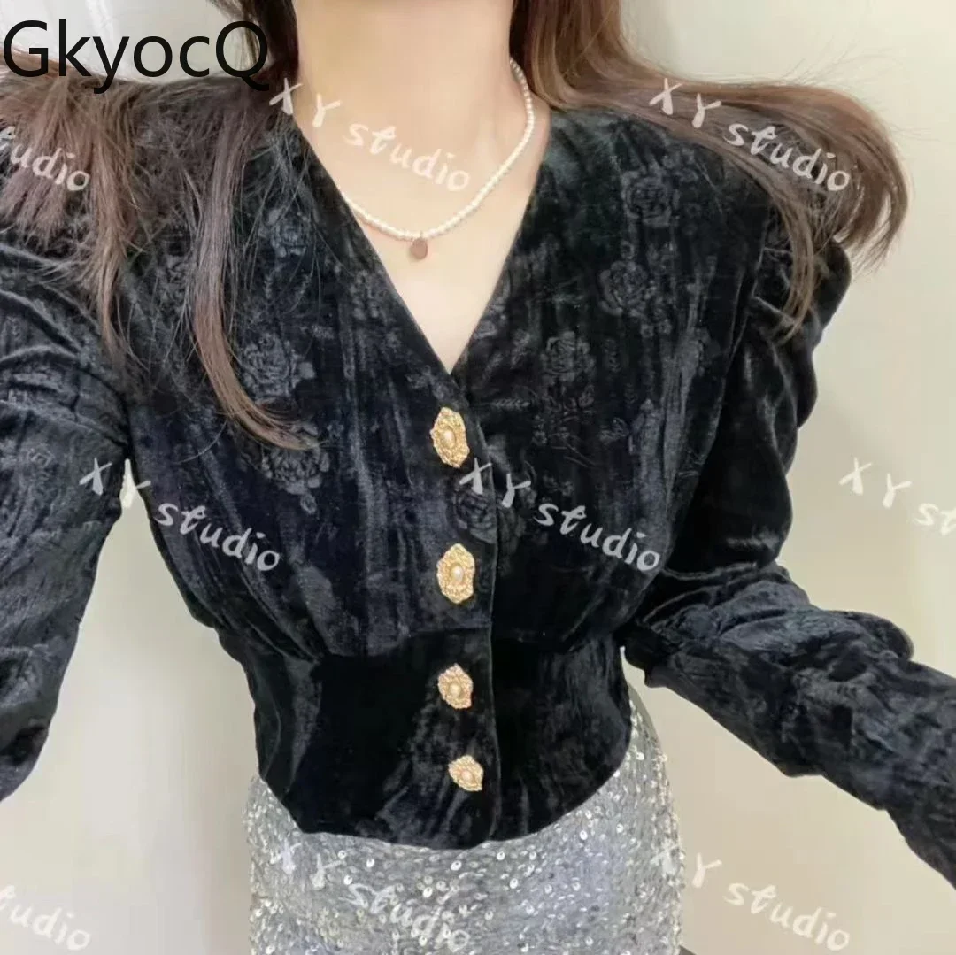 GkyocQ 2023 Fall and Winter Women Tops Velvet Shirts Temperament V-neck Puff Sleeve Short Blouse Korean Fashion Female Clothes
GkyocQ 2023 Fall and Winter Women Tops Velvet Shirts Temperament V-neck Puff Sleeve Short Blouse Korean Fashion Female Clothes