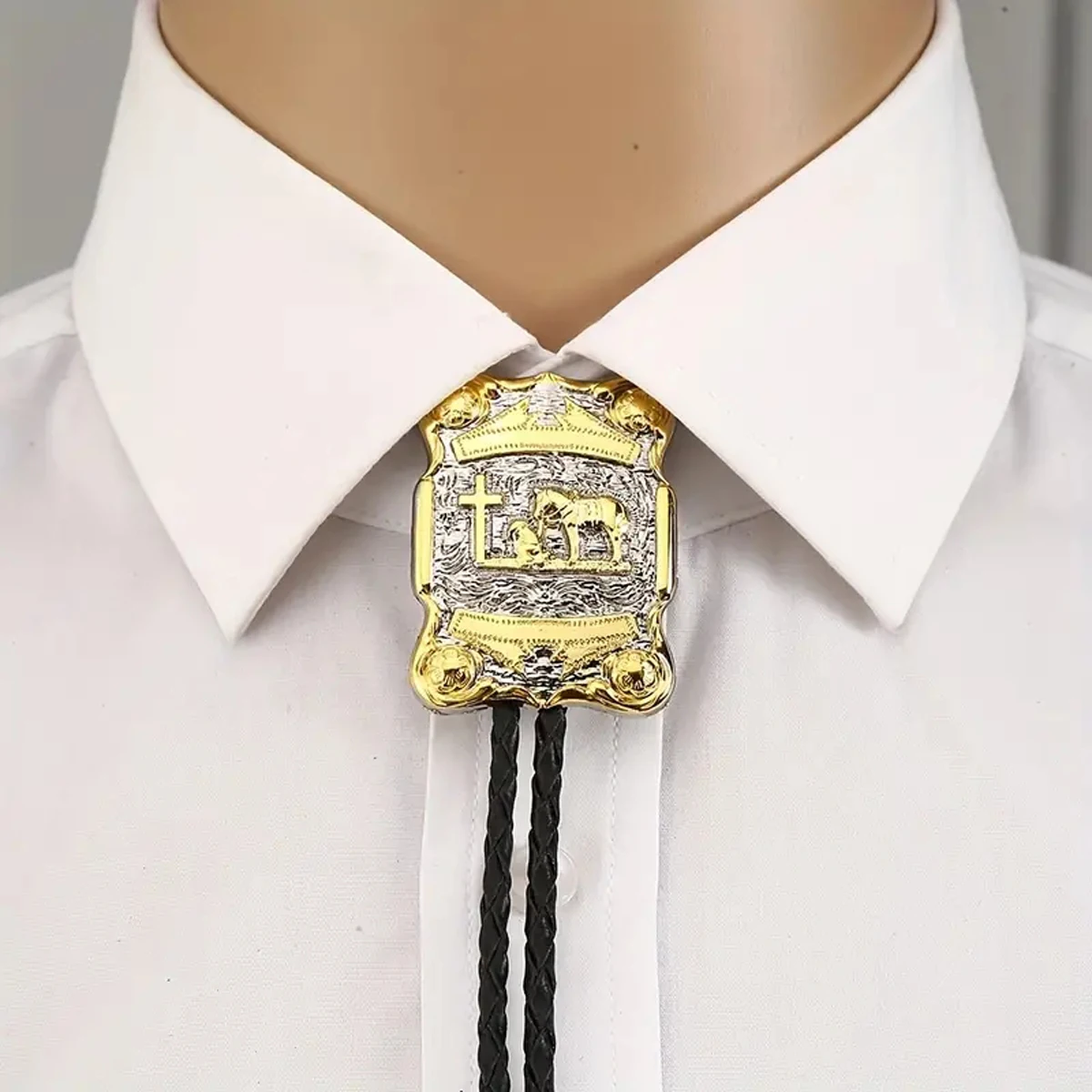 Sue Che Golden Zinc Alloy Bolo Tie for Men Retro Praying Believers Design Fashion Accessory 
Sue Che Golden Zinc Alloy Bolo Tie for Men Retro Praying Believers Design Fashion Accessory