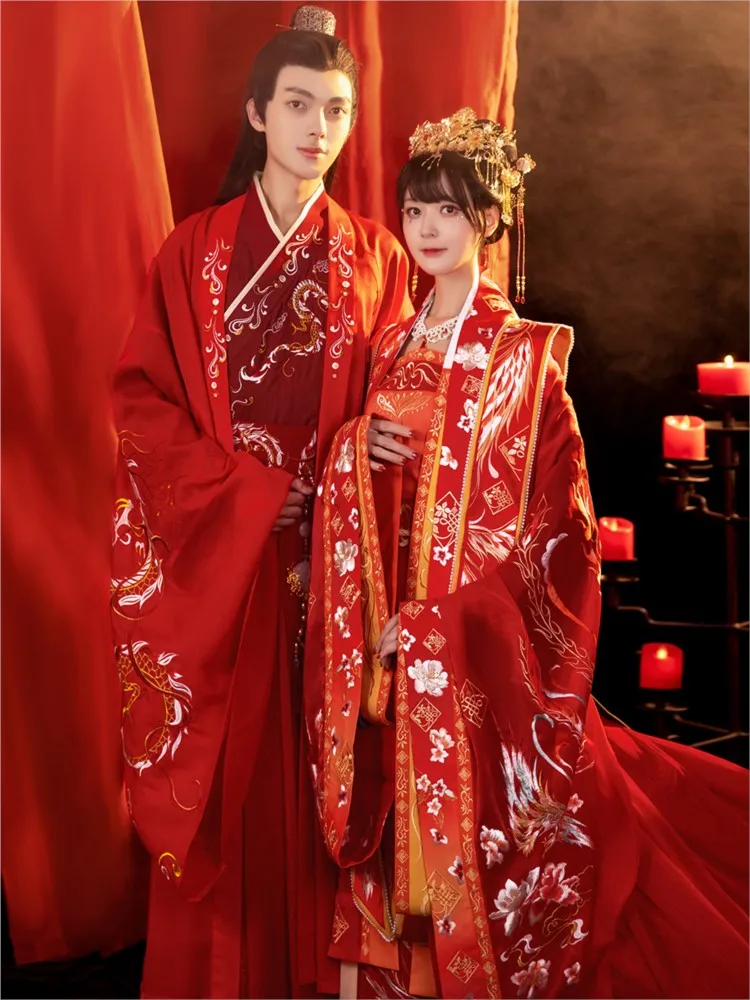 Hanfu a traditional Chinese wedding dress for women features phoenix crown red cape long tail and large gown
Hanfu a traditional Chinese wedding dress for women features phoenix crown red cape long tail and large gown