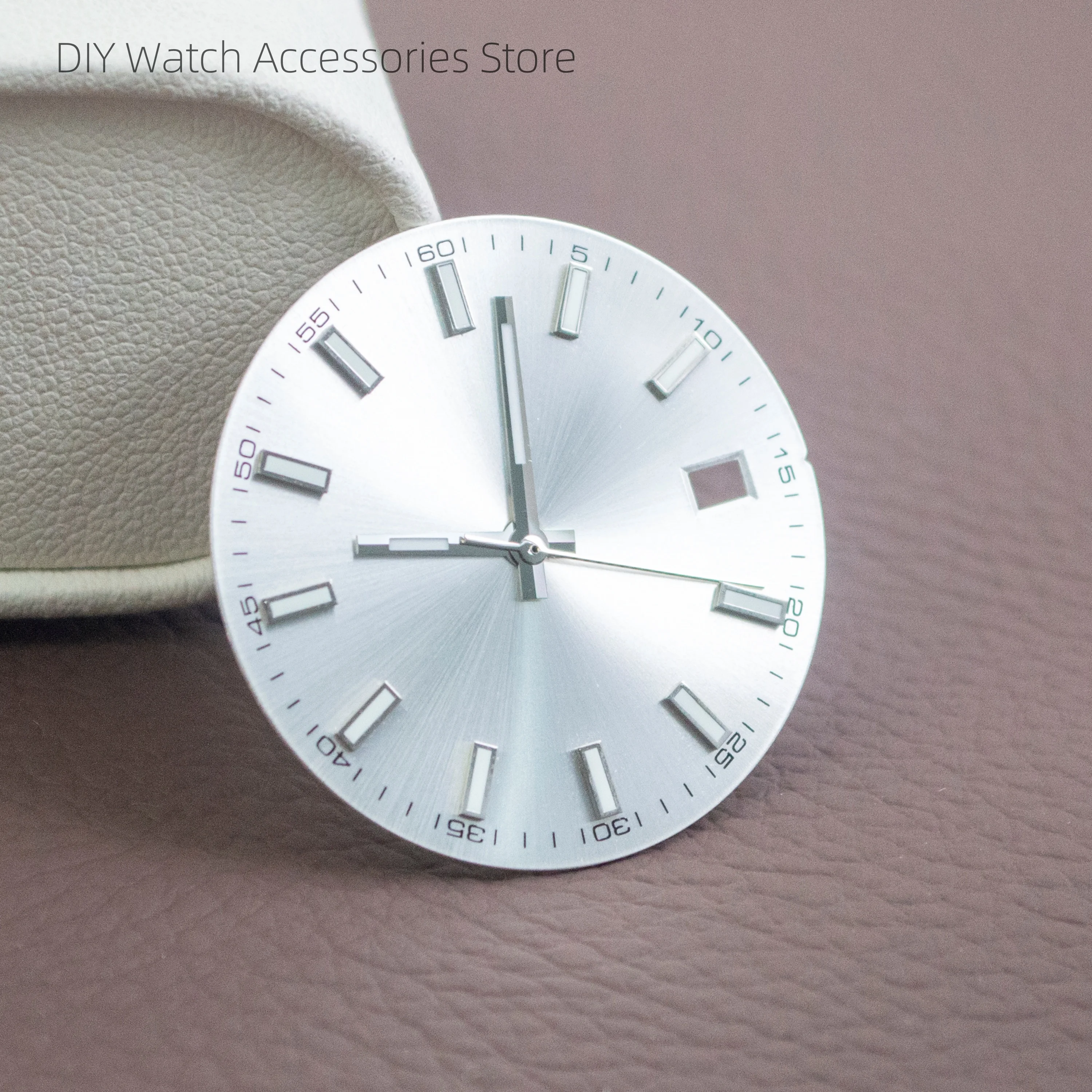 31MM Watch Dial Luminous Face Hands Parts For NH35 Automatic Mechanical Movement Datejust Dial Watch Accessories Luminous Hands
31MM Watch Dial Luminous Face Hands Parts For NH35 Automatic Mechanical Movement Datejust Dial Watch Accessories Luminous Hands