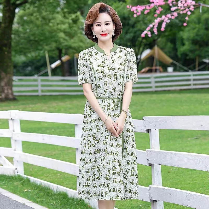 2024 Floral Chiffon Midi Dress Summer Fashion Light V-neck Ruffled Dresses Women Elegant Beach Sundress
2024 Floral Chiffon Midi Dress Summer Fashion Light V-neck Ruffled Dresses Women Elegant Beach Sundress