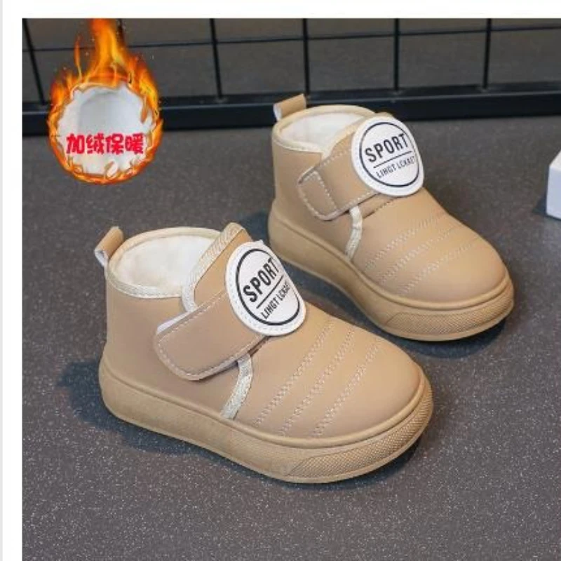 2025 зимние теплые зимние ботинки, детские кожаные плюшевые ботильоны для мальчиков и девочек, хлопковая обувь на мягкой подошве, модная детская обувь для малышей
2025 зимние теплые зимние ботинки, детские кожаные плюшевые ботильоны для мальчиков и девочек, хлопковая обувь на мягкой подошве, модная детская обувь для малышей