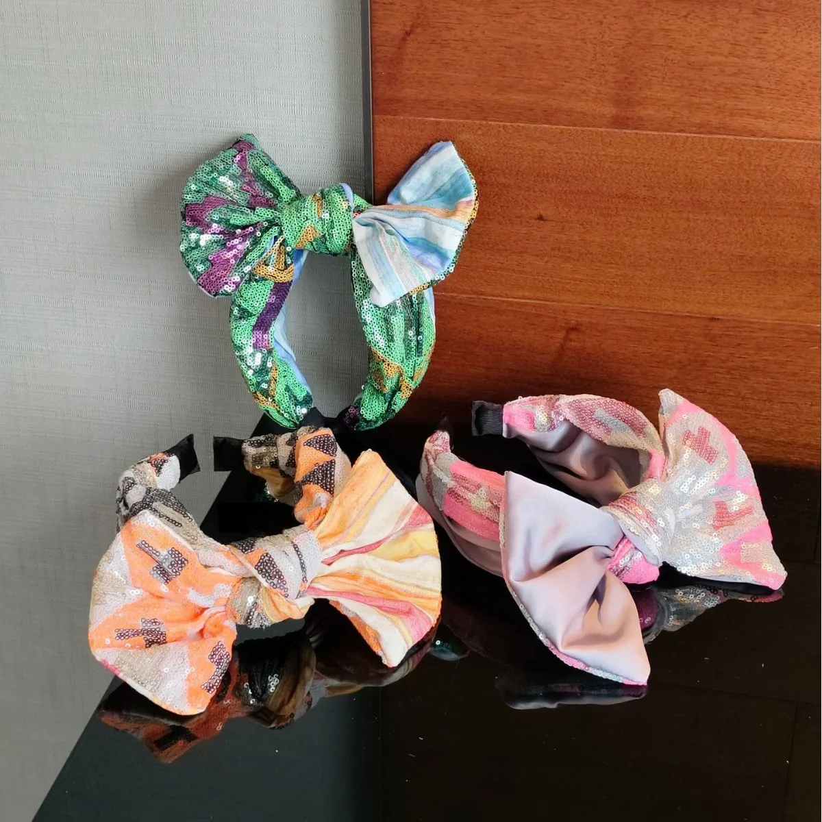K-style Fashion Retro High Skull Top Color Matching Large Bows Headband Accessible Luxury High Ponytail Headwear
K-style Fashion Retro High Skull Top Color Matching Large Bows Headband Accessible Luxury High Ponytail Headwear
