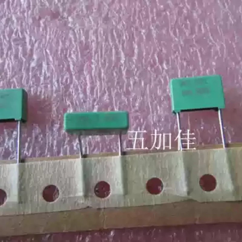 10-100pcs German original MKT1822 400V33NF 400V0.033UF 33NJ400 thin film coupling capacitor
10-100pcs German original MKT1822 400V33NF 400V0.033UF 33NJ400 thin film coupling capacitor