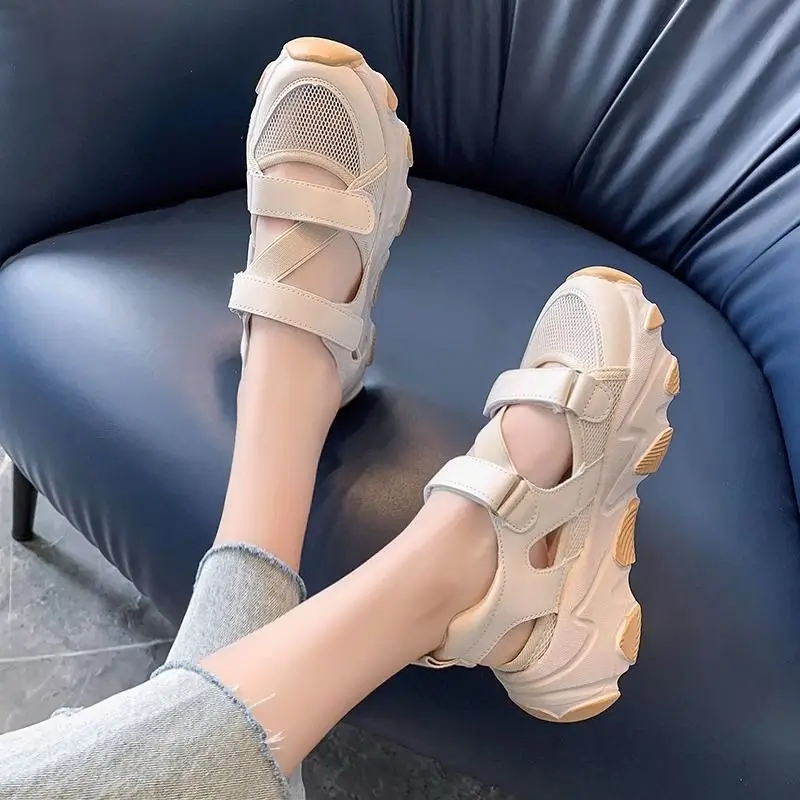 【Летние простые и элегантные сандалии с носком, новая повседневная дорожная обувь с дышащей сеткой и перфорацией для женщин
【Летние простые и элегантные сандалии с носком, новая повседневная дорожная обувь с дышащей сеткой и перфорацией для женщин