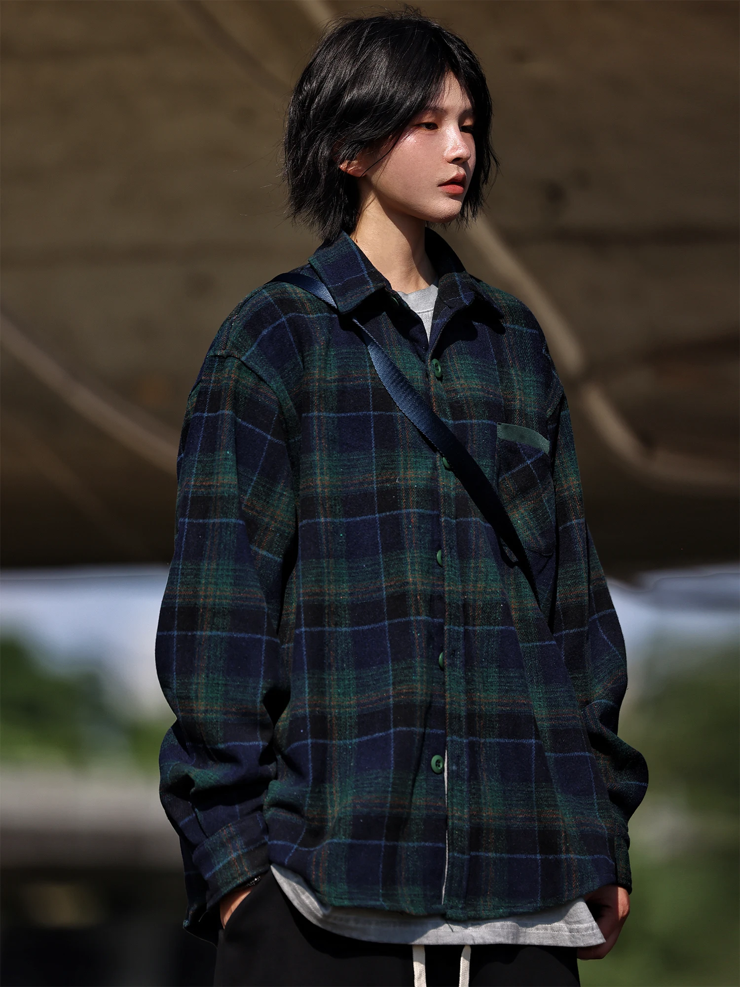 Autumn Flannel Plaid Retro Lapels Loose Long Sleeve Shirt Men and Women Simple
Autumn Flannel Plaid Retro Lapels Loose Long Sleeve Shirt Men and Women Simple