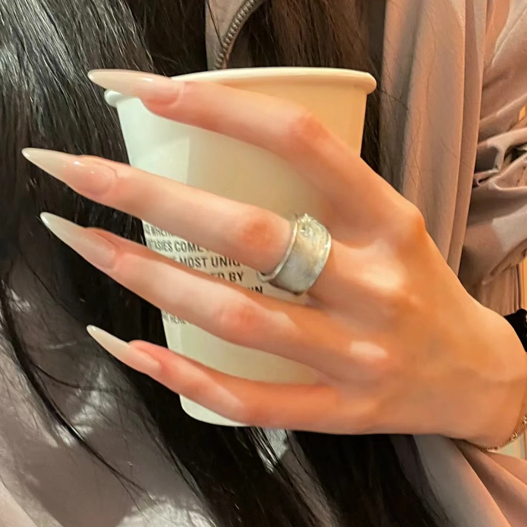 24Pcs French Press on Fake Nails Long Pointed Nail Tips Art Full Cover Blush Gradient Simple Acrylic False Nails Set Detachable
24Pcs French Press on Fake Nails Long Pointed Nail Tips Art Full Cover Blush Gradient Simple Acrylic False Nails Set Detachable