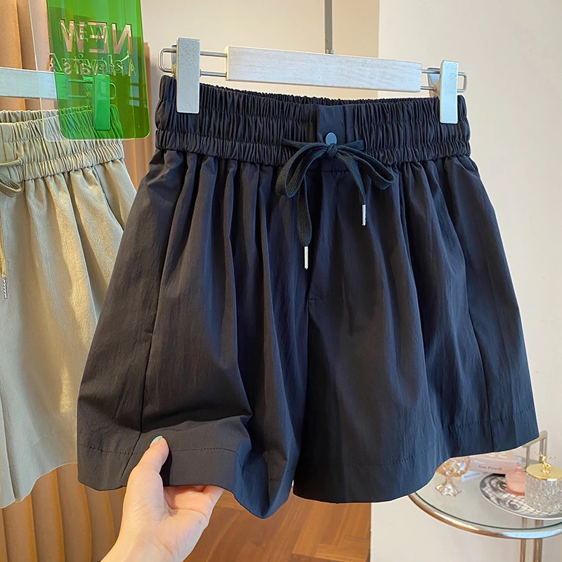 2024 New High Waist Elastic Loose Casual Shorts Women Summer Sports Shorts Fashion Versatile Wide Leg Pants
2024 New High Waist Elastic Loose Casual Shorts Women Summer Sports Shorts Fashion Versatile Wide Leg Pants
