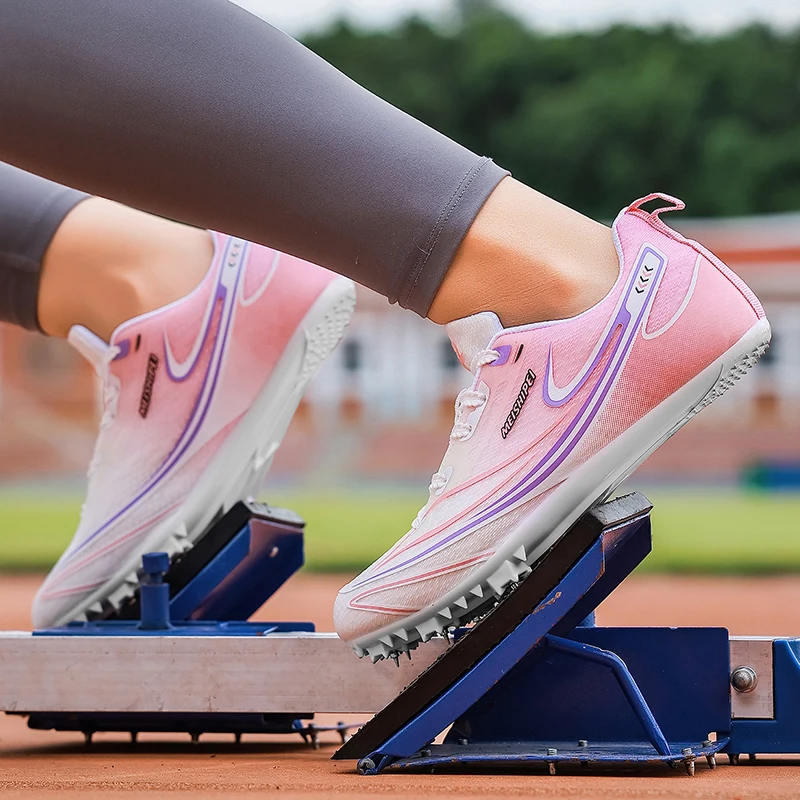 Модные кроссовки для полевых ногтей, мужские и женские легкие удобные женские кроссовки для бега с шипами, дышащие нескользящие студенческие спортивные туфли
Модные кроссовки для полевых ногтей, мужские и женские легкие удобные женские кроссовки для бега с шипами, дышащие нескользящие студенческие спортивные туфли