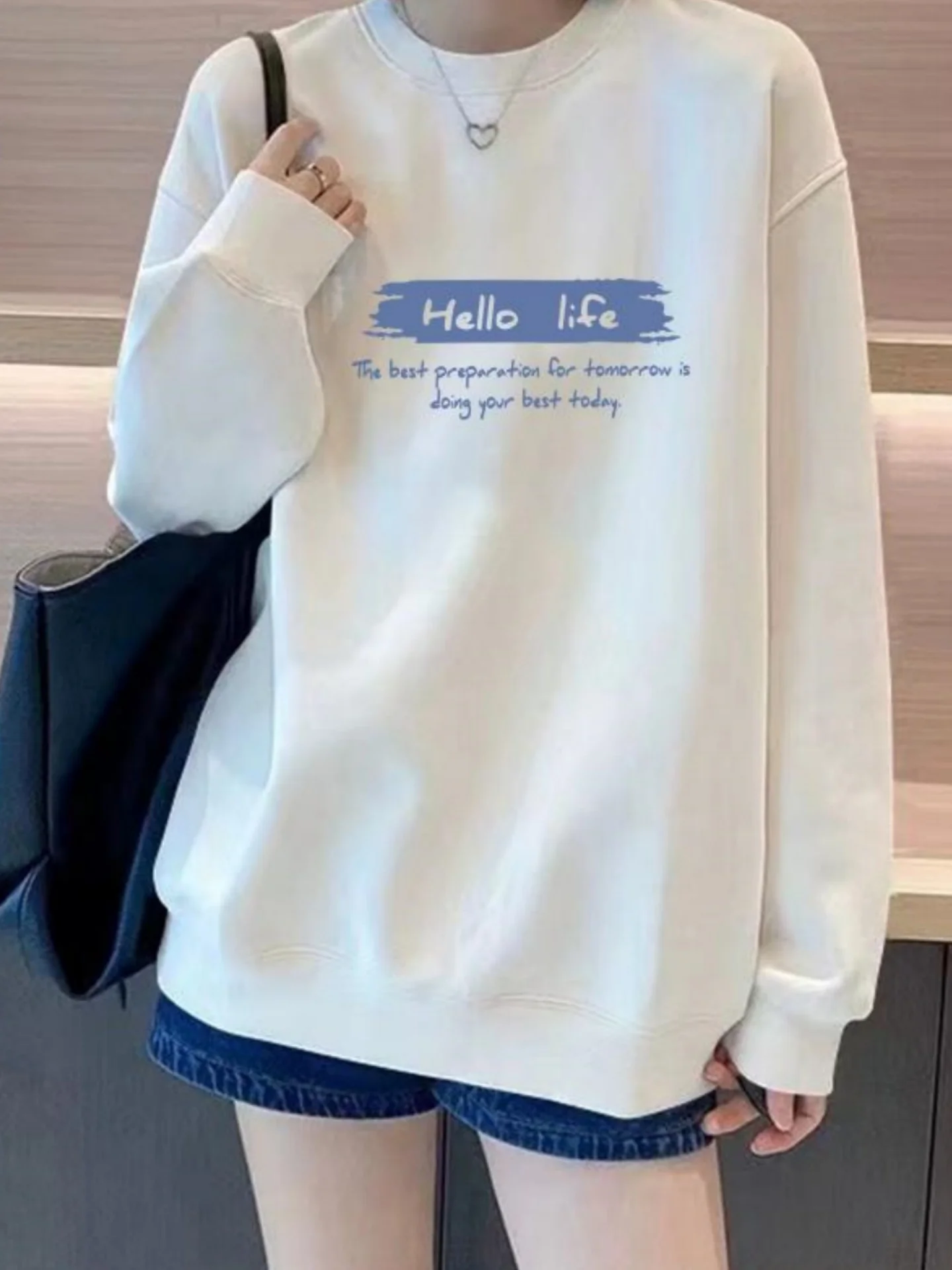 Women's Thickened Fleece Hoodie Sweatshirt round Neck Loose Fit Autumn Winter Outerwear Casual Comfortable Polyester Long Sleeve
Women's Thickened Fleece Hoodie Sweatshirt round Neck Loose Fit Autumn Winter Outerwear Casual Comfortable Polyester Long Sleeve