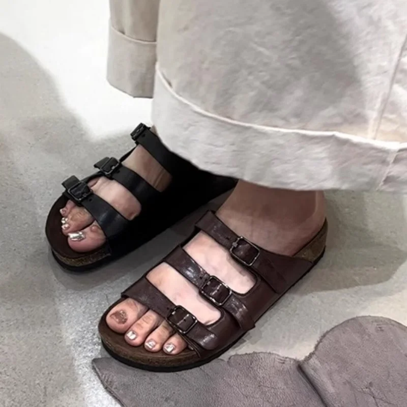 **Summer New Round Headed Elegant and Sexy Flat Slippers Fashionable Hot Selling Comfortable and Casual Beach Sandals for Women
**Summer New Round Headed Elegant and Sexy Flat Slippers Fashionable Hot Selling Comfortable and Casual Beach Sandals for Women