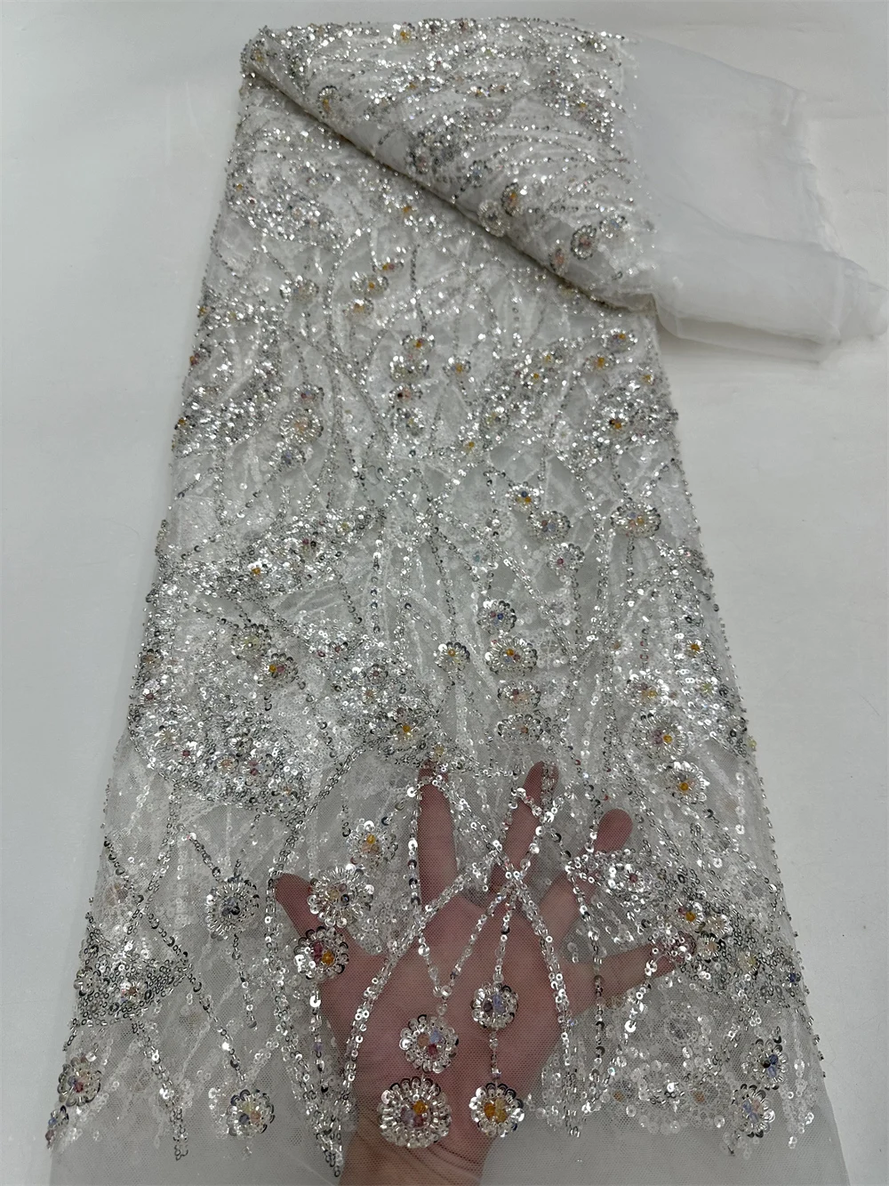African Heavy Beaded Lace Fabric 2024 High Quality 5 Yards Nigerian Sequins White Fabric Material For Wedding Party Dress
African Heavy Beaded Lace Fabric 2024 High Quality 5 Yards Nigerian Sequins White Fabric Material For Wedding Party Dress