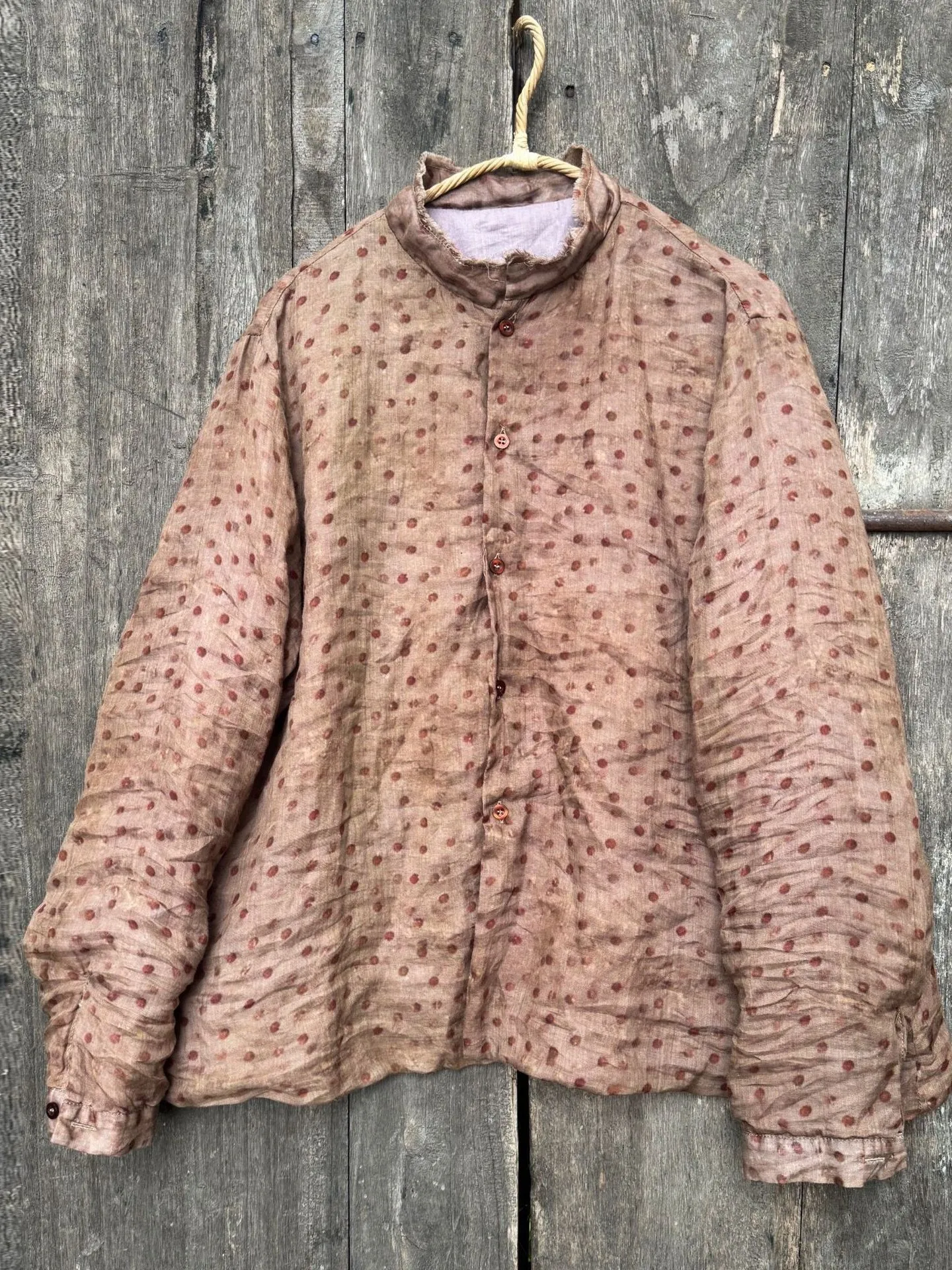 Retro Sle Long Sve irt Women's Loose Fit Cotton Linen Material Stand Collar Multi-Buled Printed Hemmed Top
Retro Sle Long Sve irt Women's Loose Fit Cotton Linen Material Stand Collar Multi-Buled Printed Hemmed Top