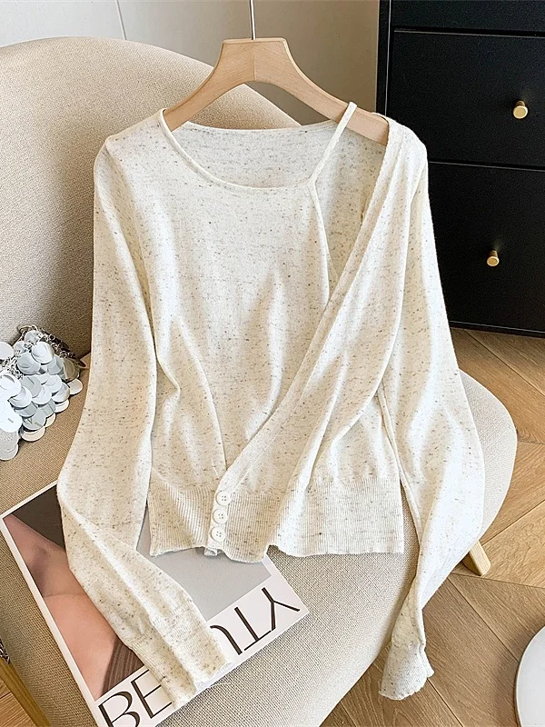Casual Korean Style Loose Fit Irregular Knitted Sweater Women's Soft Polyester Long Sleeve round Neck Short Length Top
Casual Korean Style Loose Fit Irregular Knitted Sweater Women's Soft Polyester Long Sleeve round Neck Short Length Top