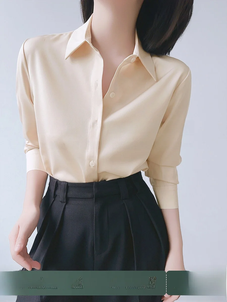 Элегантная атласная рубашка цвета шампань для женщин, высококачественная офисная одежда для собеседований, топ прямого кроя с длинными рукавами и пуговицами
Элегантная атласная рубашка цвета шампань для женщин, высококачественная офисная одежда для собеседований, топ прямого кроя с длинными рукавами и пуговицами