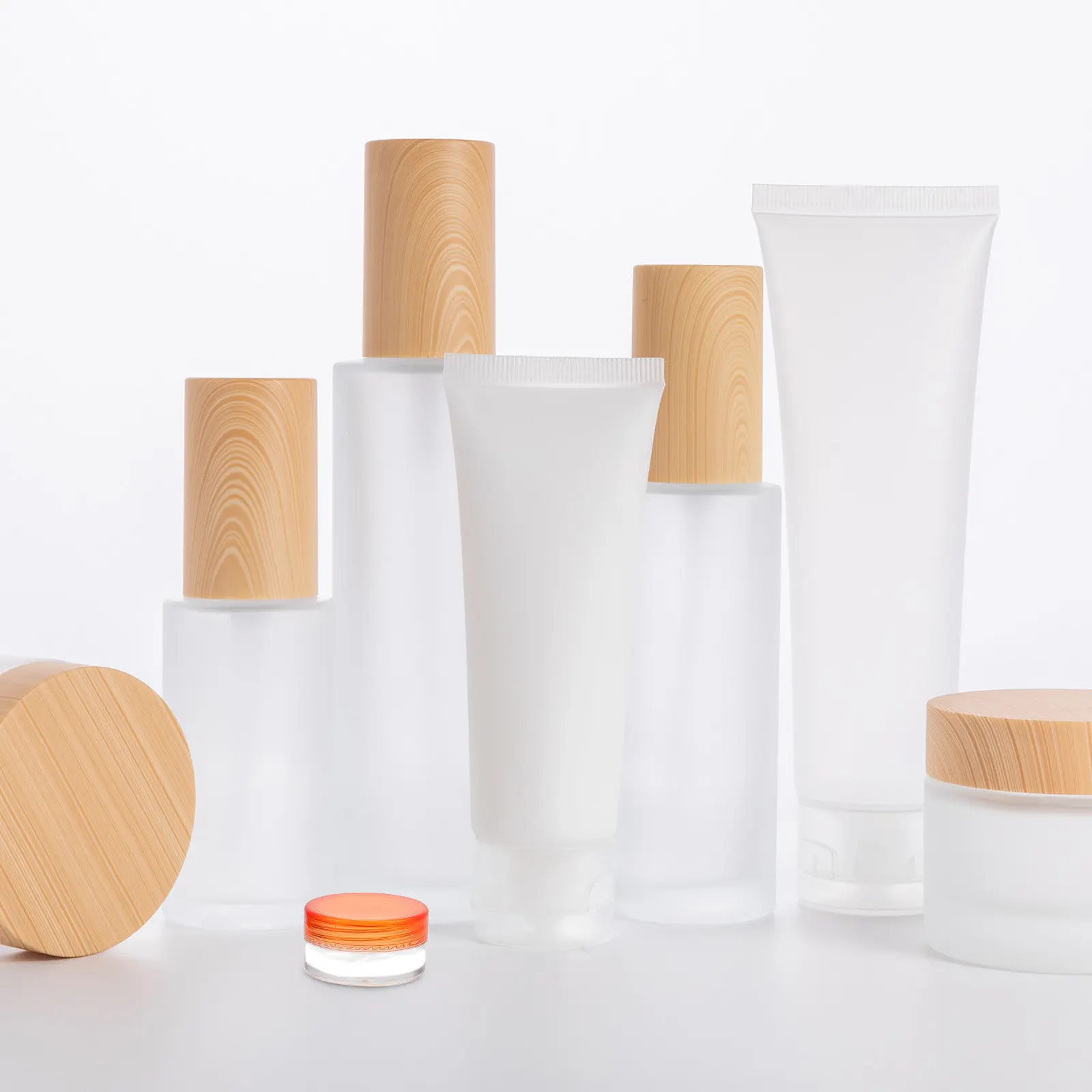 100 шт. портативных дорожных контейнеров для крема, герметичные баночки с широким горлышком для лосьона, флаконы для хранения образцов
100 шт. портативных дорожных контейнеров для крема, герметичные баночки с широким горлышком для лосьона, флаконы для хранения образцов