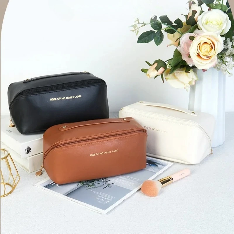 1PCS PU Pillow Cosmetic Bag Large Capacity Cosmetic Storage Bag Convenient Travel Wash Bag
1PCS PU Pillow Cosmetic Bag Large Capacity Cosmetic Storage Bag Convenient Travel Wash Bag