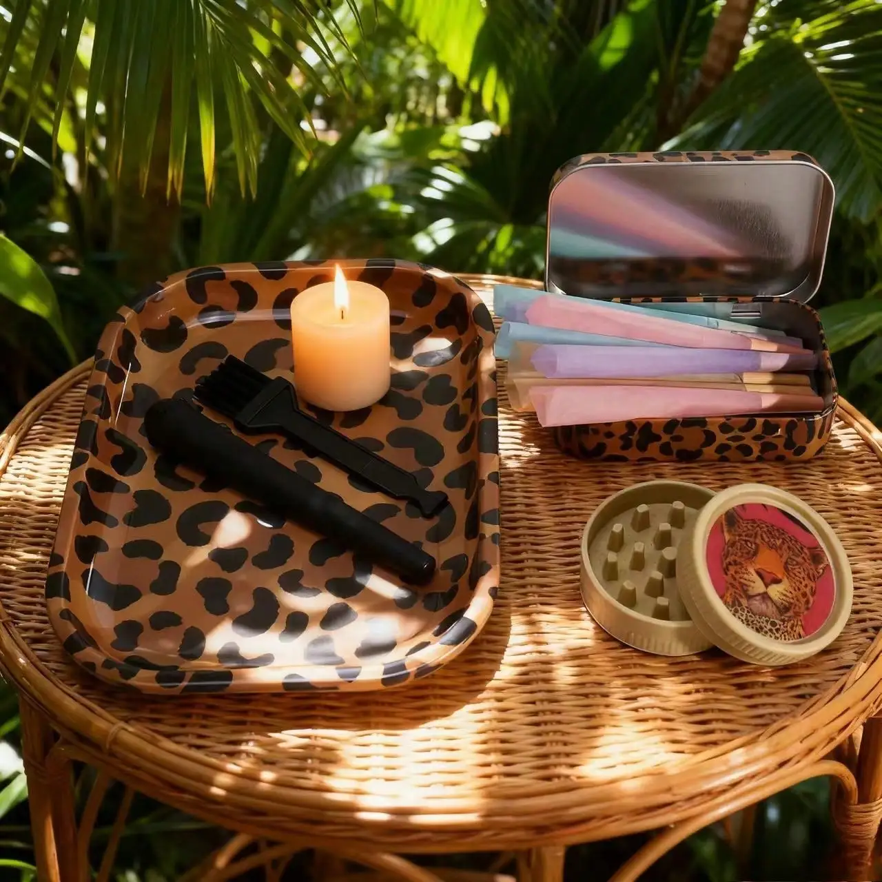 6pcs Leopard Pattern Rolling Tray Set | Includes Rolling Tray, Grinder, Tin Box, 1 Tube, Cleaning Brush, 8-Pack Colorful Cones
6pcs Leopard Pattern Rolling Tray Set | Includes Rolling Tray, Grinder, Tin Box, 1 Tube, Cleaning Brush, 8-Pack Colorful Cones