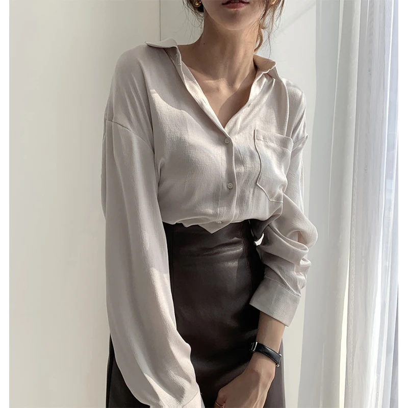 Elegant Basic Shirts Women Fashion Pocket Long Sleeve Blouses Office Ladies Korean Single Breasted Simple All Match Chic Tops
Elegant Basic Shirts Women Fashion Pocket Long Sleeve Blouses Office Ladies Korean Single Breasted Simple All Match Chic Tops