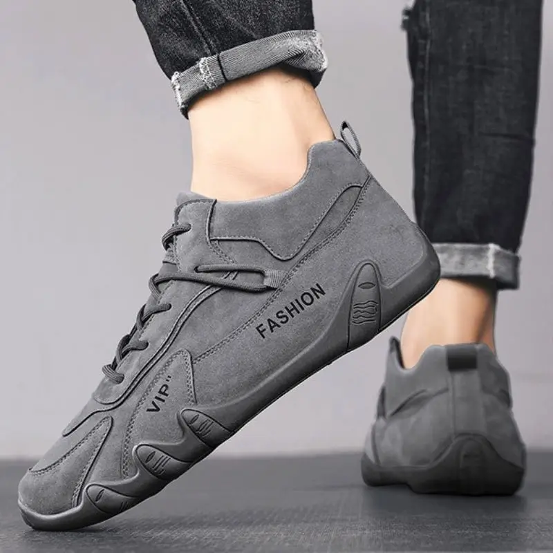New Men's Lightweight Soft Bottom Climbing Shoes Outdoor Casual Sports Autumn Season Breathable Genuine Leather Fashionable S...
New Men's Lightweight Soft Bottom Climbing Shoes Outdoor Casual Sports Autumn Season Breathable Genuine Leather Fashionable S...