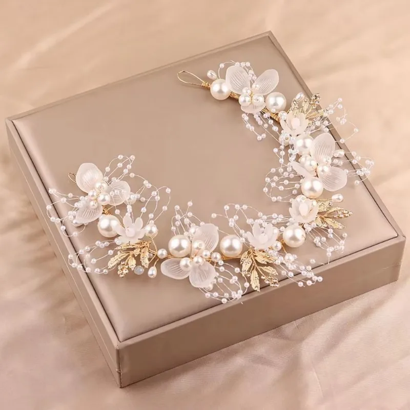 Cute Princess Crown Headwear Flower Wreath Headband For Kids Bride Bridesmaid Wedding Holiday Photo Shooting Hair Accessories
Cute Princess Crown Headwear Flower Wreath Headband For Kids Bride Bridesmaid Wedding Holiday Photo Shooting Hair Accessories