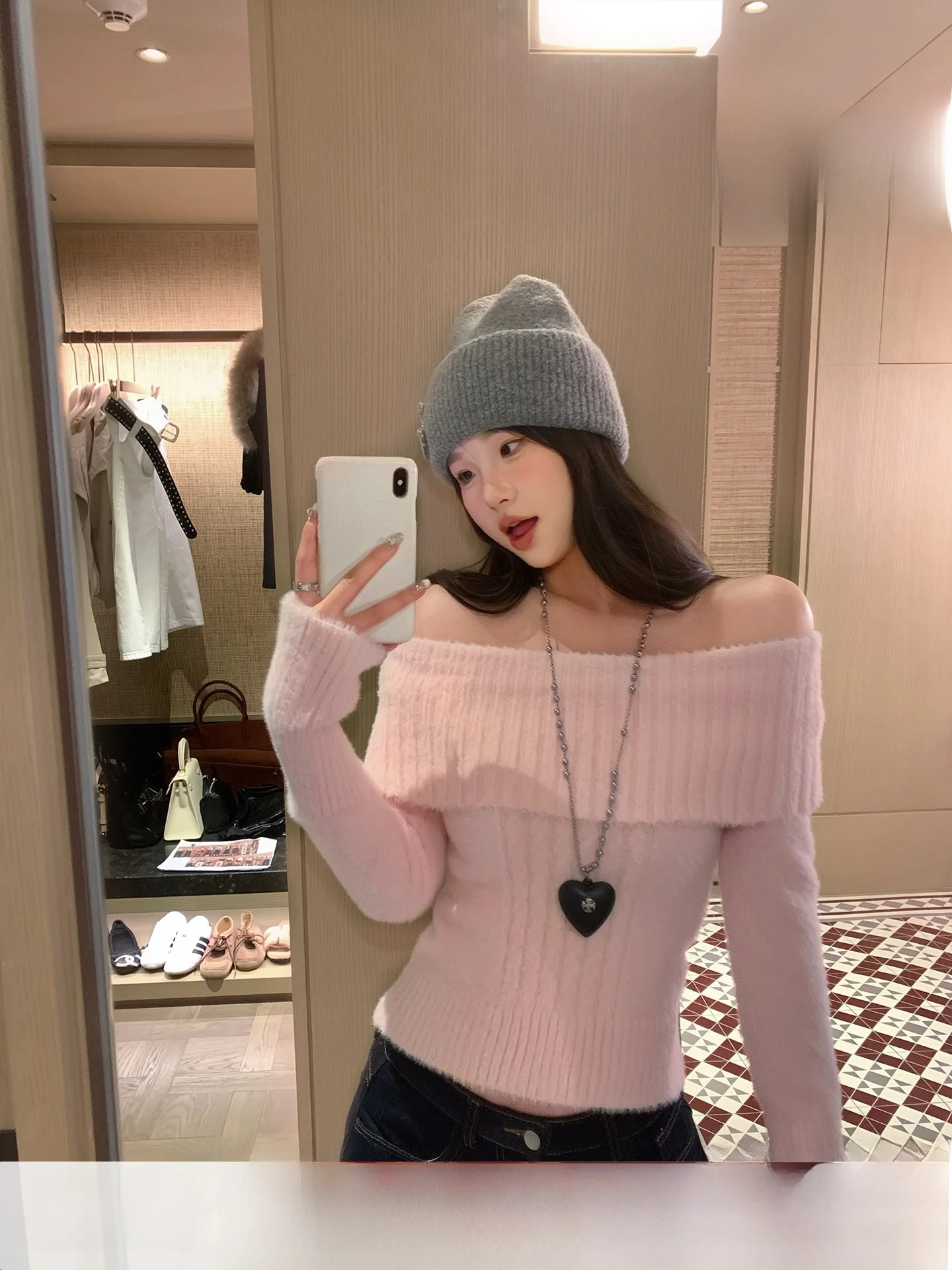 Женский вязаный свитер Anneop Lazy Sle Gentle Pure Desire Aosphere Feel One-Shoulder с длинным рукавом, повседневный крой, из нейлонового волокна
Женский вязаный свитер Anneop Lazy Sle Gentle Pure Desire Aosphere Feel One-Shoulder с длинным рукавом, повседневный крой, из нейлонового волокна