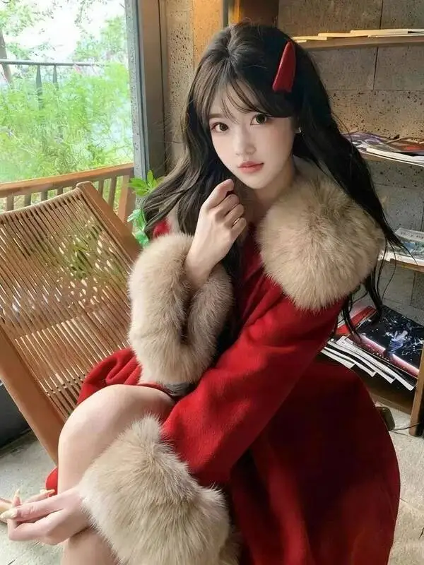 Red Velvet Lined Down Women's Winter New Wedding Plaid Woolen Coat Korean Loose Fit Commute Wear
Red Velvet Lined Down Women's Winter New Wedding Plaid Woolen Coat Korean Loose Fit Commute Wear