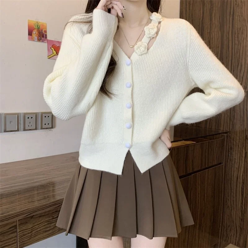 Осень-зима, новый женский нежный темпераментный короткий кардиган с v-образным вырезом, свитер, уникальный специальный дизайн, свободный вязаный топ
Осень-зима, новый женский нежный темпераментный короткий кардиган с v-образным вырезом, свитер, уникальный специальный дизайн, свободный вязаный топ