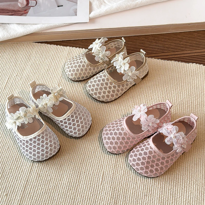 Girls' Breathable Pearl Flower Decorated Sandals Kid's Shoes 2026 Hollow Casual Lightweight Children's Shoes 21-30
Girls' Breathable Pearl Flower Decorated Sandals Kid's Shoes 2026 Hollow Casual Lightweight Children's Shoes 21-30