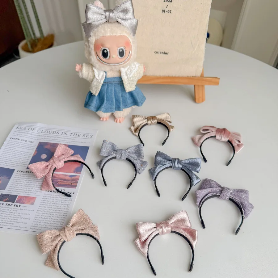 Factory Wholesale Labubu 1st-3rd Gen Mini Headband Hair Accessories Cute Lovely Hot Sale Green Set Overalls
Factory Wholesale Labubu 1st-3rd Gen Mini Headband Hair Accessories Cute Lovely Hot Sale Green Set Overalls