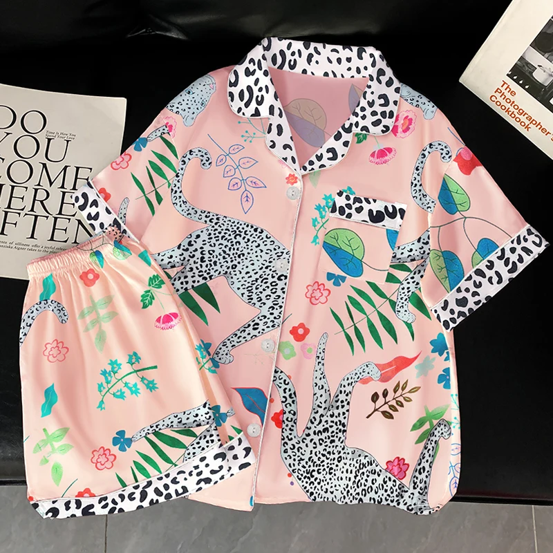 summer Women's Pajamas Set Luxury Satin Silk Pyjamas Short Sleeve cute cartoon Sleepwear casual Nightwear for Women Home Clothes
summer Women's Pajamas Set Luxury Satin Silk Pyjamas Short Sleeve cute cartoon Sleepwear casual Nightwear for Women Home Clothes