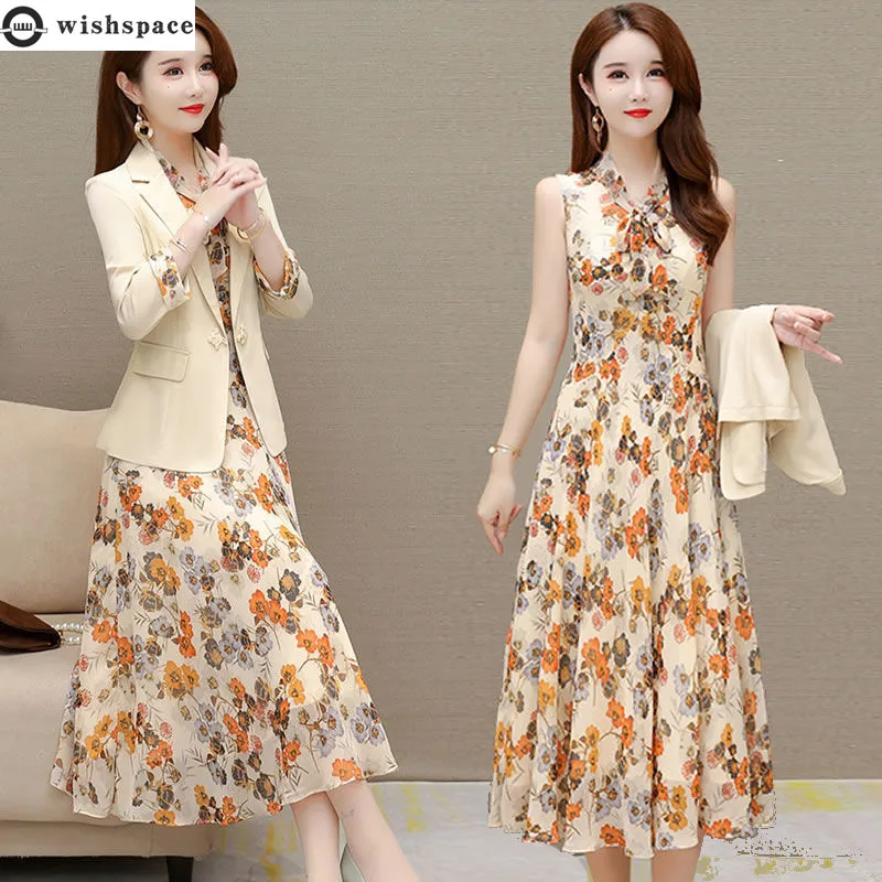 Two Piece Suit Small Coat Printed Long Skirt 2022 New Spring and Autumn Clothes Temperament Large Korean Women's Dress Set
Two Piece Suit Small Coat Printed Long Skirt 2022 New Spring and Autumn Clothes Temperament Large Korean Women's Dress Set