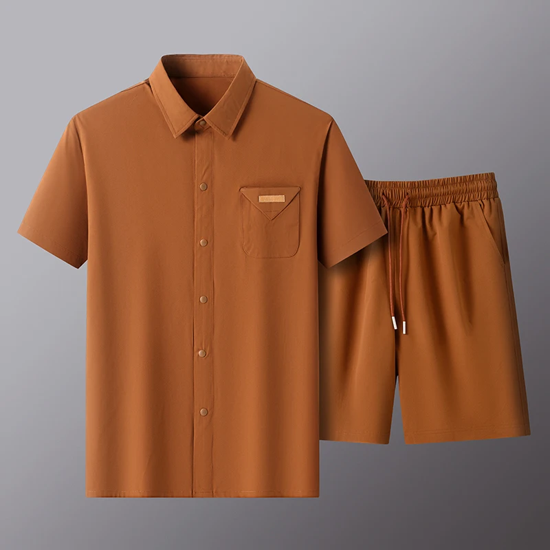 KENNY Summer 2025 New Men's Lapel Four-button Solid Color Two-piece Casual Sports Suit Casual Loose Shirt Designer Clothes Set
KENNY Summer 2025 New Men's Lapel Four-button Solid Color Two-piece Casual Sports Suit Casual Loose Shirt Designer Clothes Set