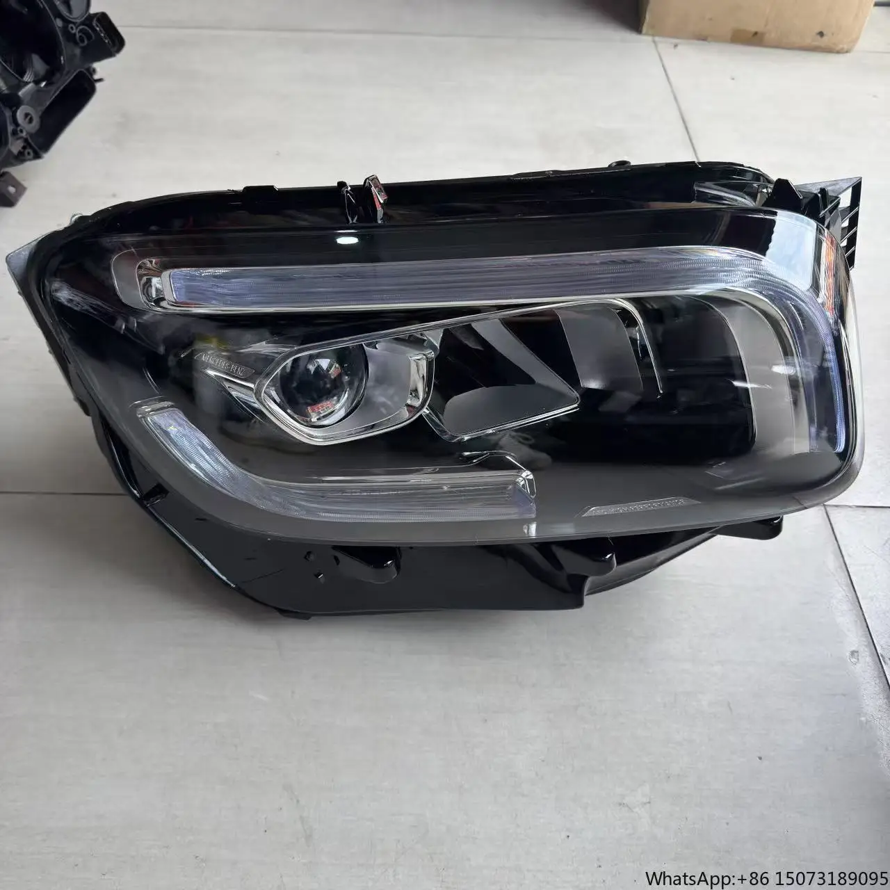 Original LED Headlights Suitable for 2019-2023 GLB X 247 EU Version
Original LED Headlights Suitable for 2019-2023 GLB X 247 EU Version