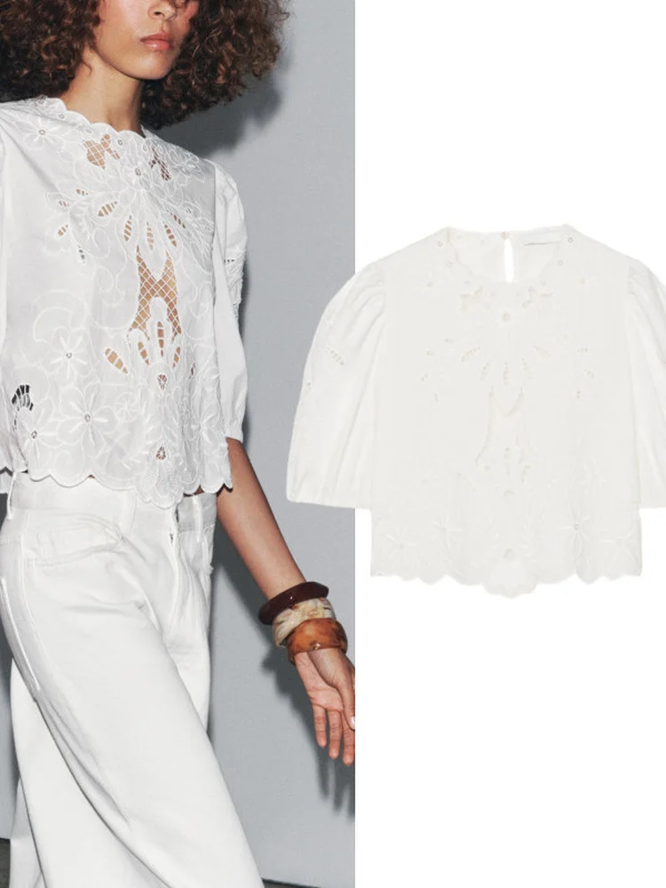 Romantic Style Pure Cotton Short Sleeve round Neck Embroidered Hollow out Slim Fit Women's Shirt Summer New Arrival 6895060
Romantic Style Pure Cotton Short Sleeve round Neck Embroidered Hollow out Slim Fit Women's Shirt Summer New Arrival 6895060