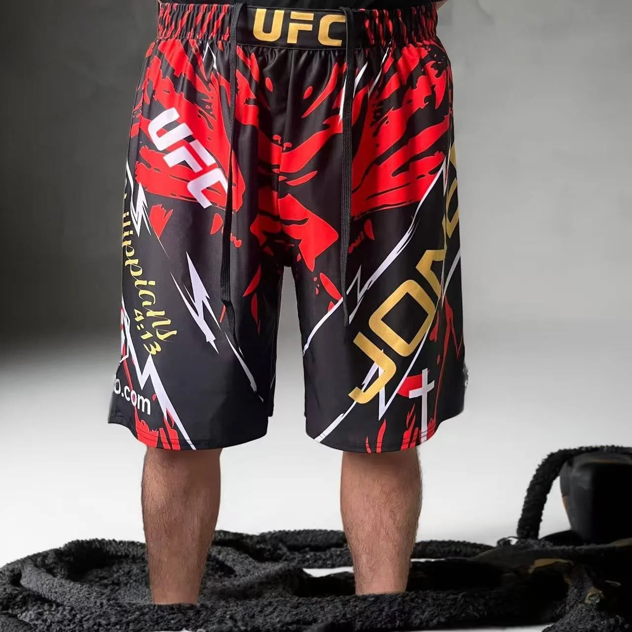 Боксерские шорты UFC Jon Jones UFC 309 Series, мужские и женские, свободные, дышащие, быстросохнущие, для единоборств, уличная мода, 2026
Боксерские шорты UFC Jon Jones UFC 309 Series, мужские и женские, свободные, дышащие, быстросохнущие, для единоборств, уличная мода, 2026