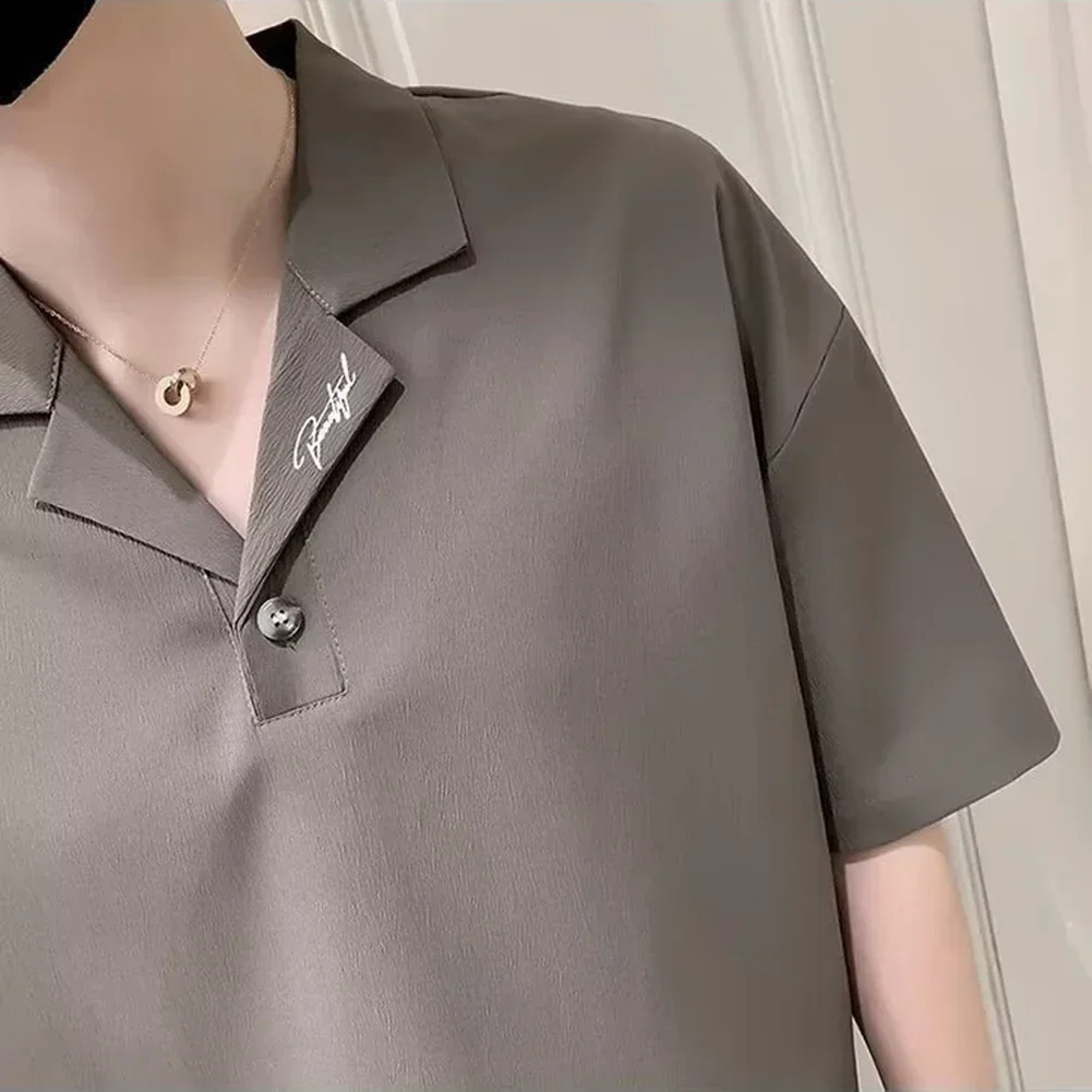 Casual Loose Fit Top Ice Silk Shirt Fashionable Design Lapel Neckline Brand New Condition Slight Stretch Fabric
Casual Loose Fit Top Ice Silk Shirt Fashionable Design Lapel Neckline Brand New Condition Slight Stretch Fabric